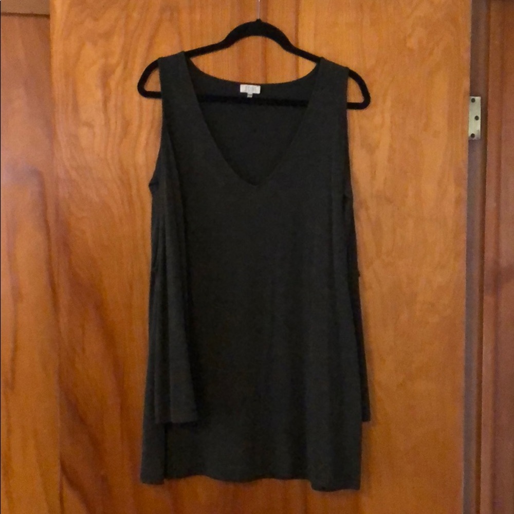 Open shoulder shift dress